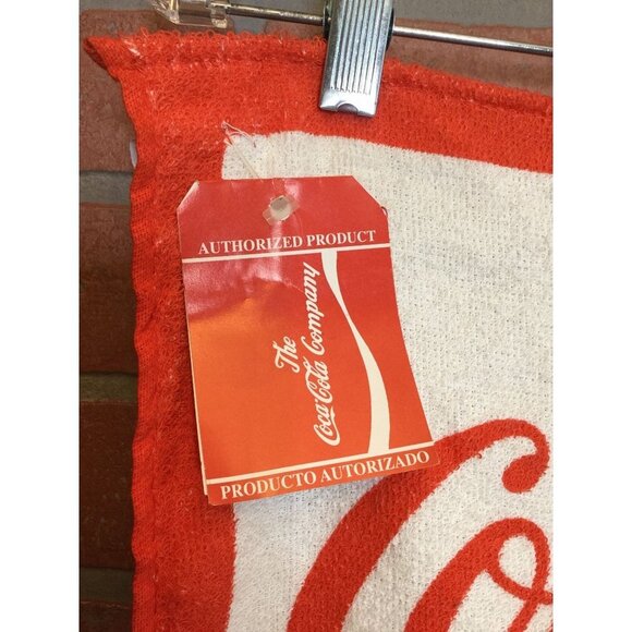 Vintage 90s Coca Cola towel picnic scene hand golf sports workout - Picture 4 of 8